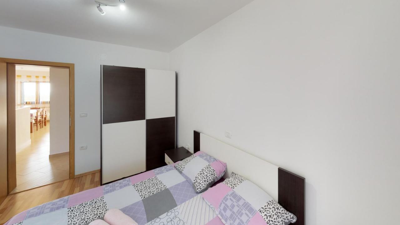 Apartments Goga Umag Eksteriør billede